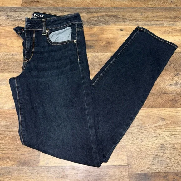 American Eagle Dark Jeans - Picture 1 of 6